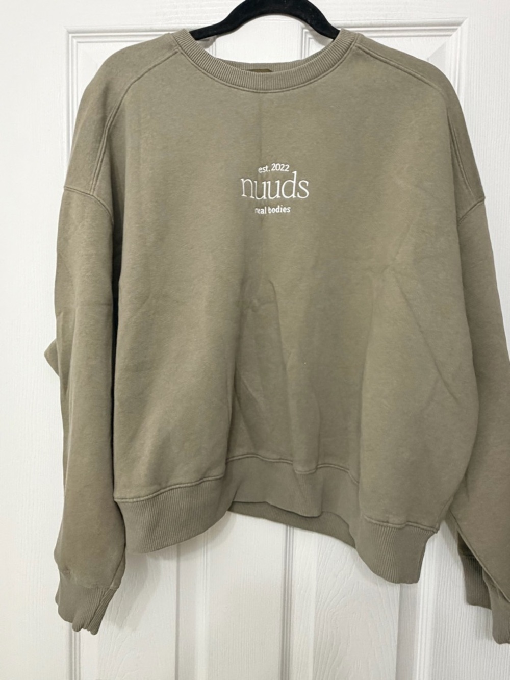 Nuuds crewneck size large